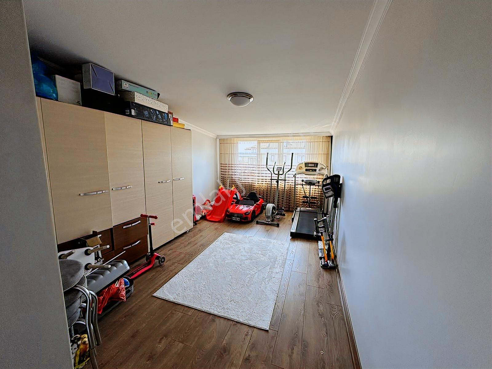 Beylikdüzü Dereağzı Mah Satılık 3+2 Daire - Görsel 9