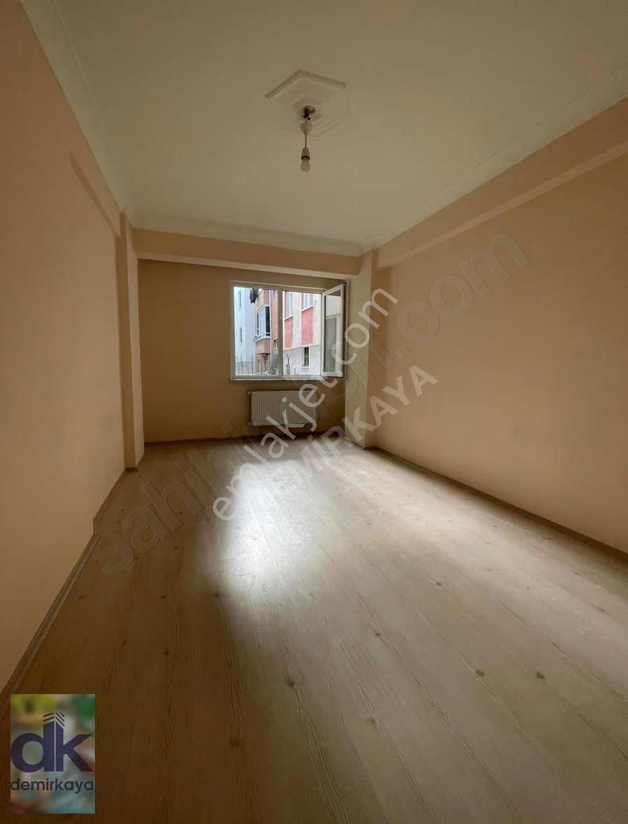 E- Çamlıca Mahallesi Kiralık 2+1 Daire - Görsel 6