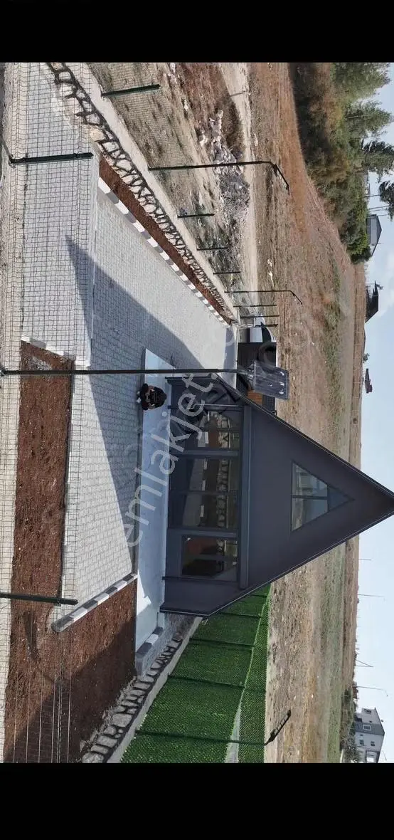 Bayram Hacılı'da Satılık Göl Manzaralı Bungalov - Görsel 2
