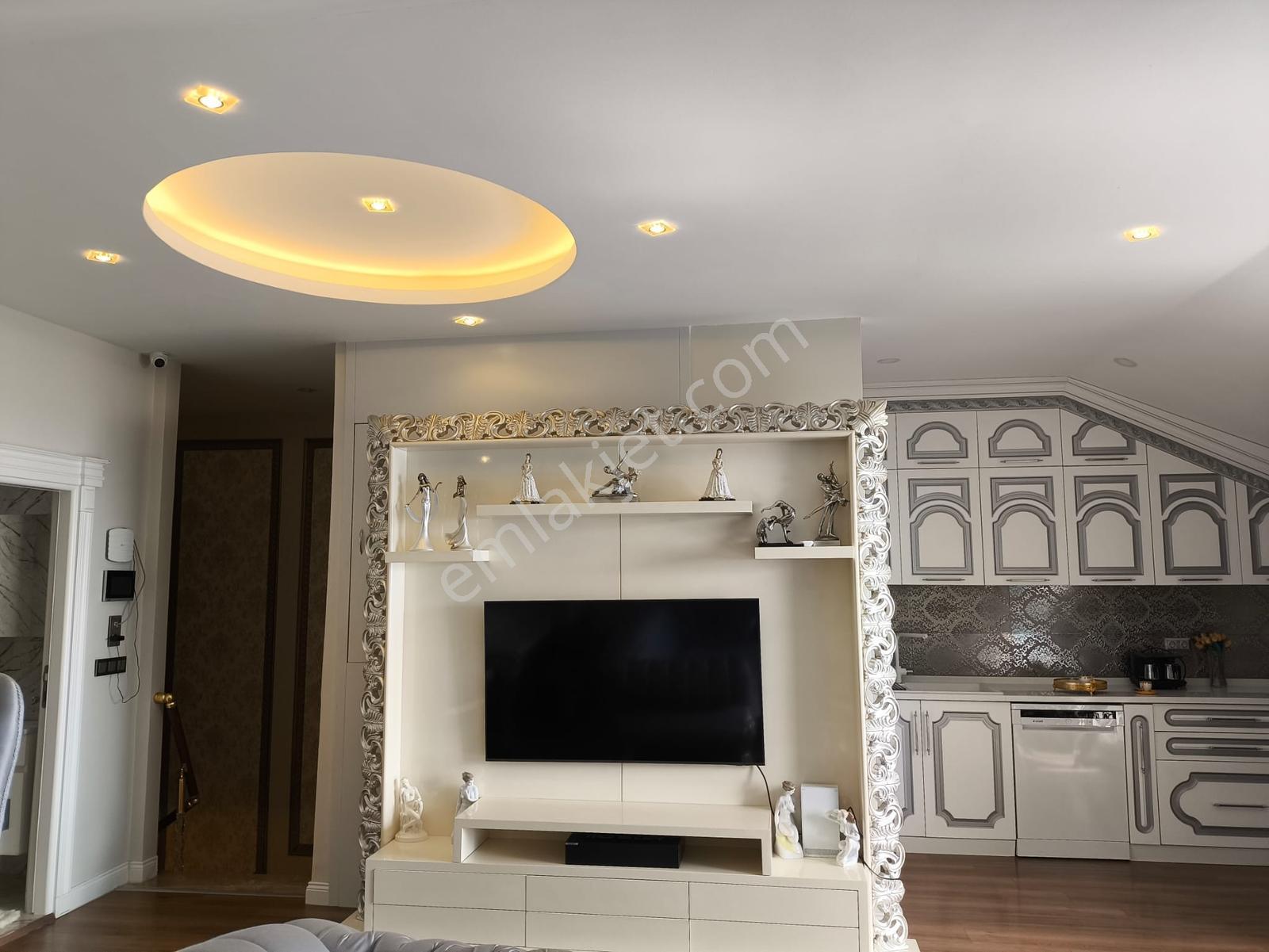 Sahil Mahallesi Deniz Manzaralı 5+2 500m2 Satılık Villa - Görsel 25