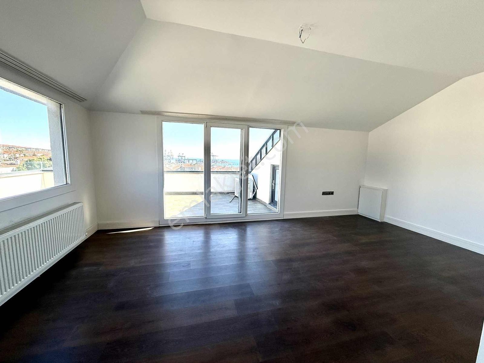 Villa Tipi Deniz Manzaralı Vatandaşlığa Uygun Dublex Daire - Görsel 32