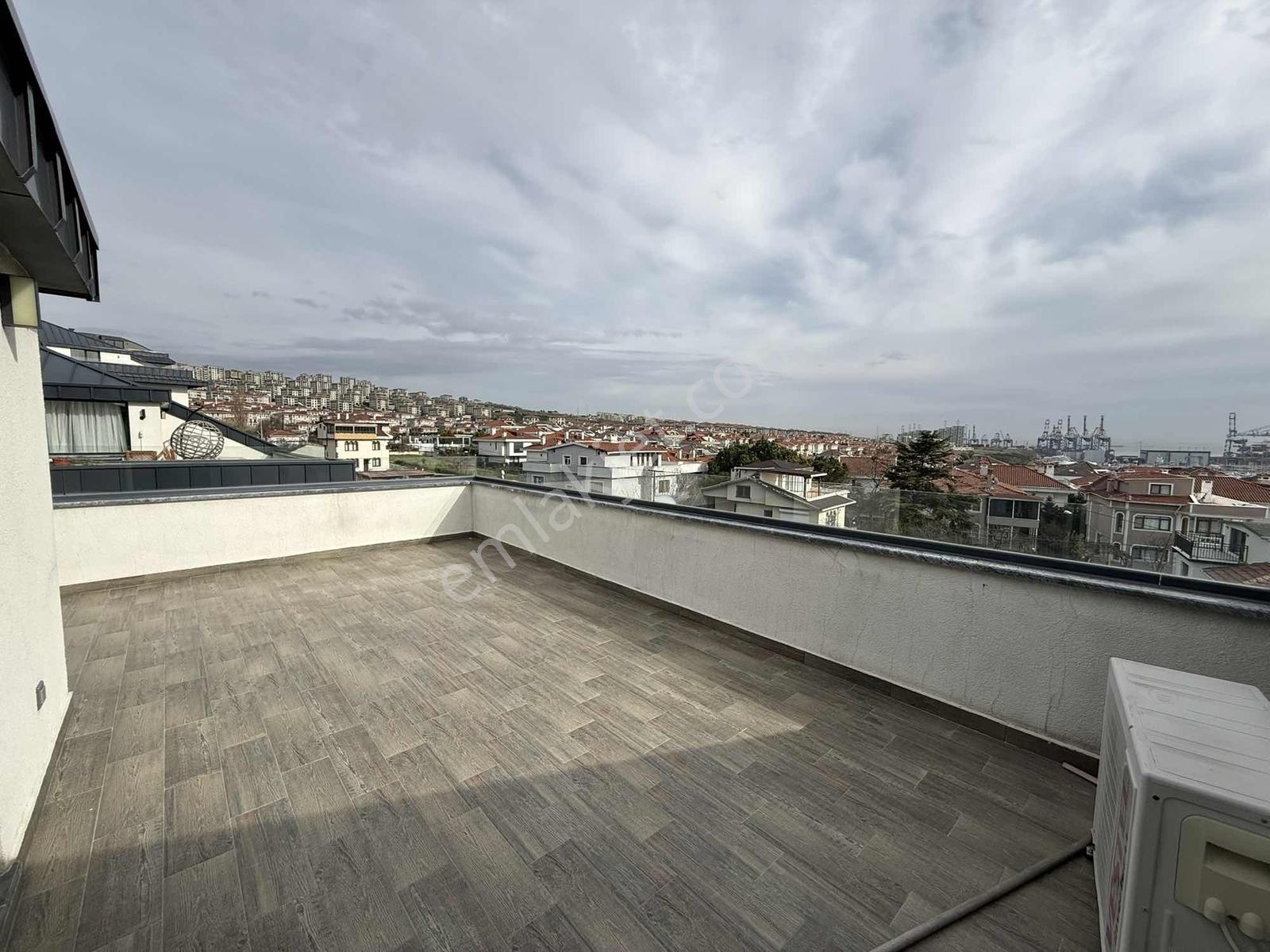 Villa Tipi Deniz Manzaralı Vatandaşlığa Uygun Dublex Daire - Görsel 23