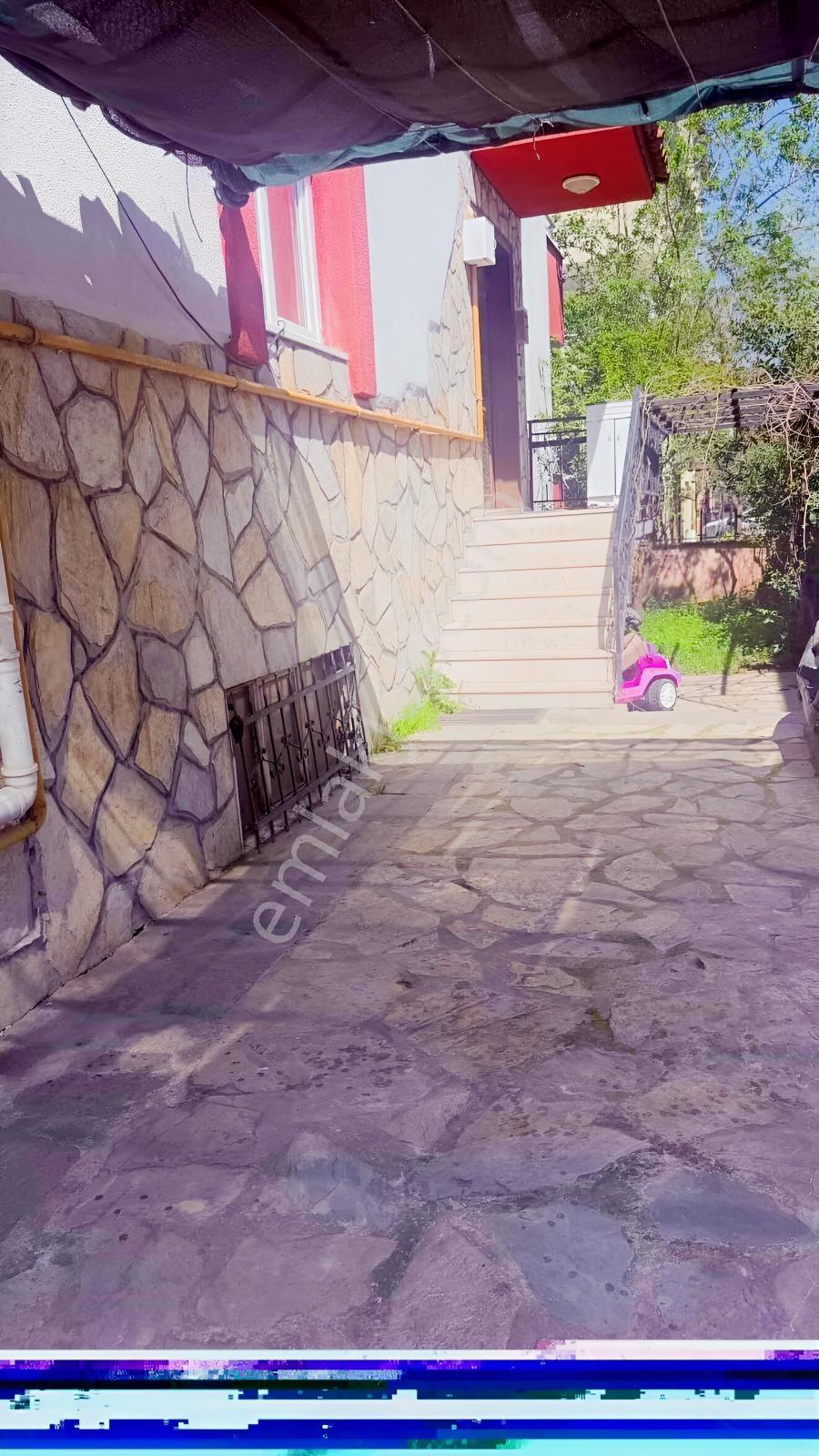 Paşaalanında Merkezi Ve Değerli Lokasyonda Komple Satılık Bina - Görsel 3