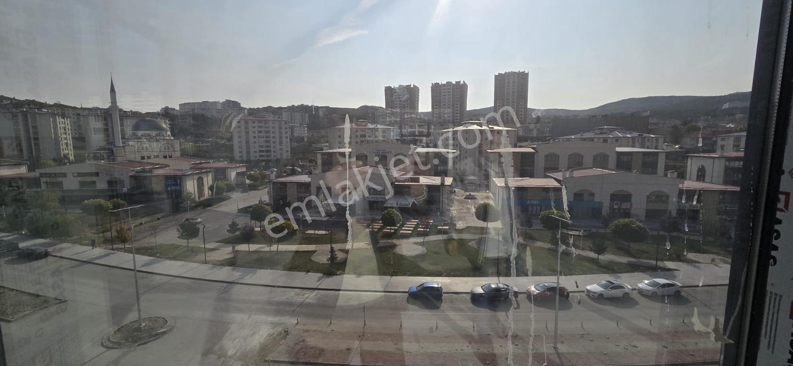 Msyapı Emlaktan 78m2 Merkezi Yerde Kiralık Ofis - Görsel 16