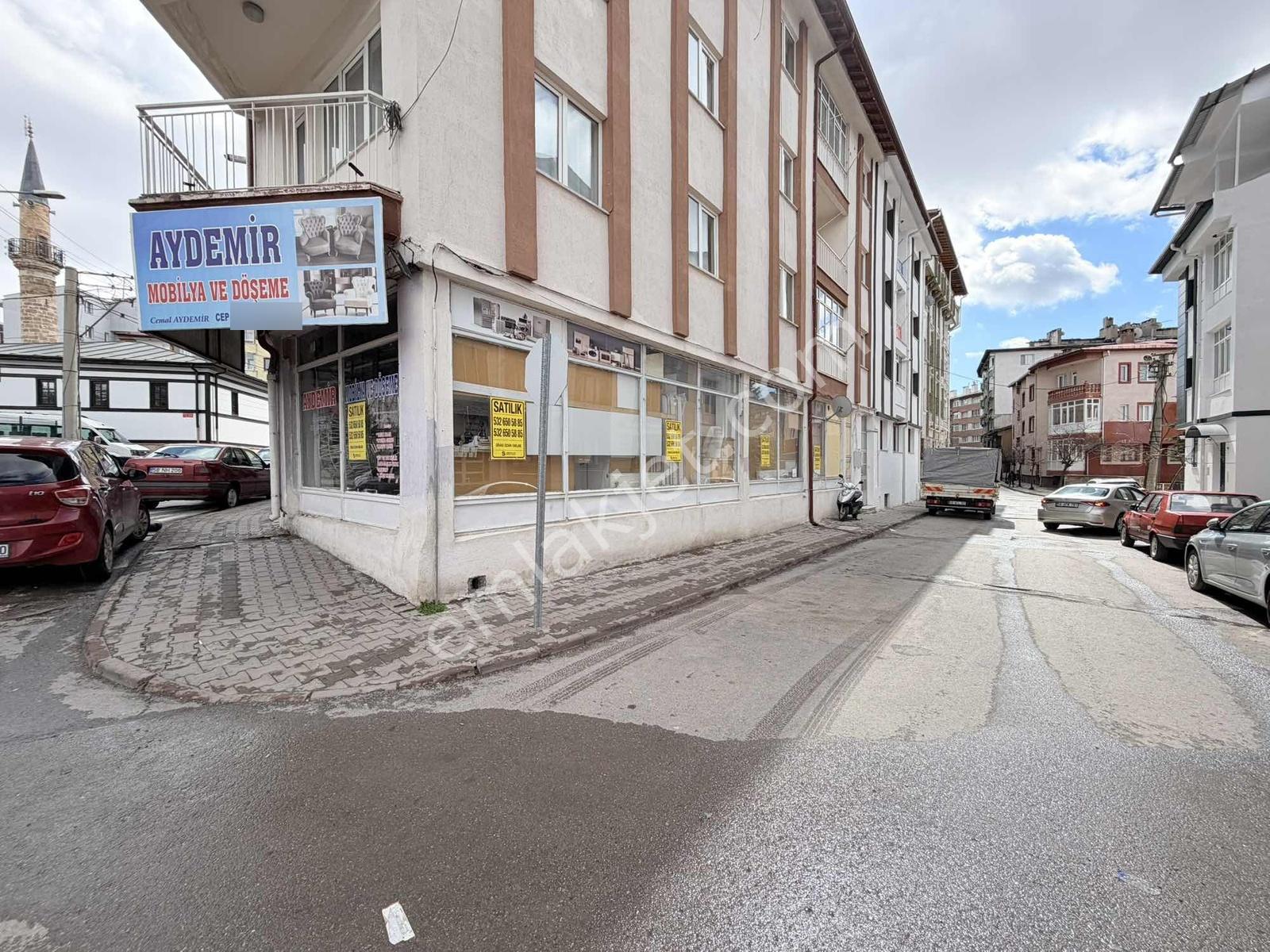 Sivas Ozan Emlak'tan Mehmet Paşa'da Satılık 180 M² Dükkan - Görsel 9