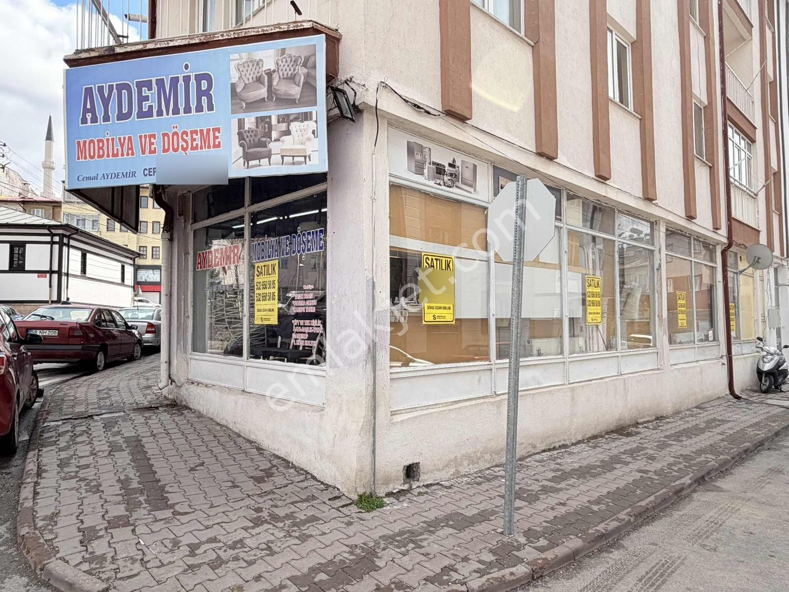 Sivas Ozan Emlak'tan Mehmet Paşa'da Satılık 180 M² Dükkan