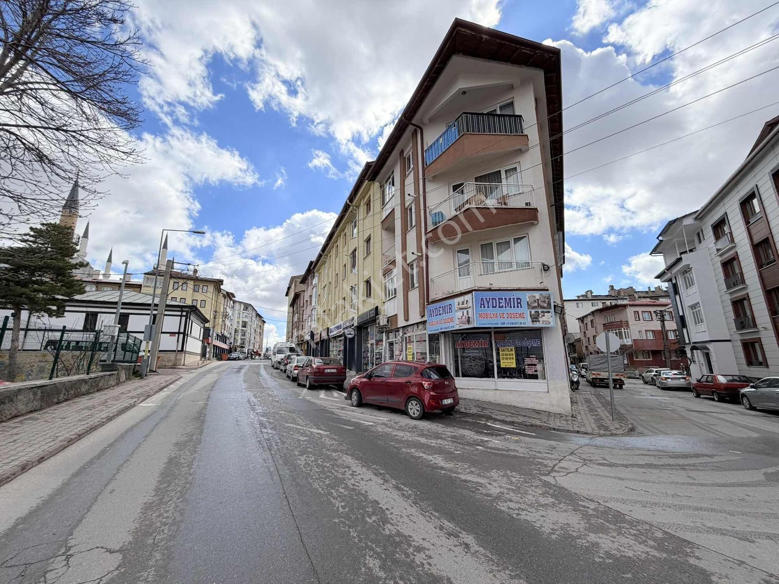 Sivas Ozan Emlak'tan Mehmet Paşa'da Satılık 180 M² Dükkan - Görsel 8