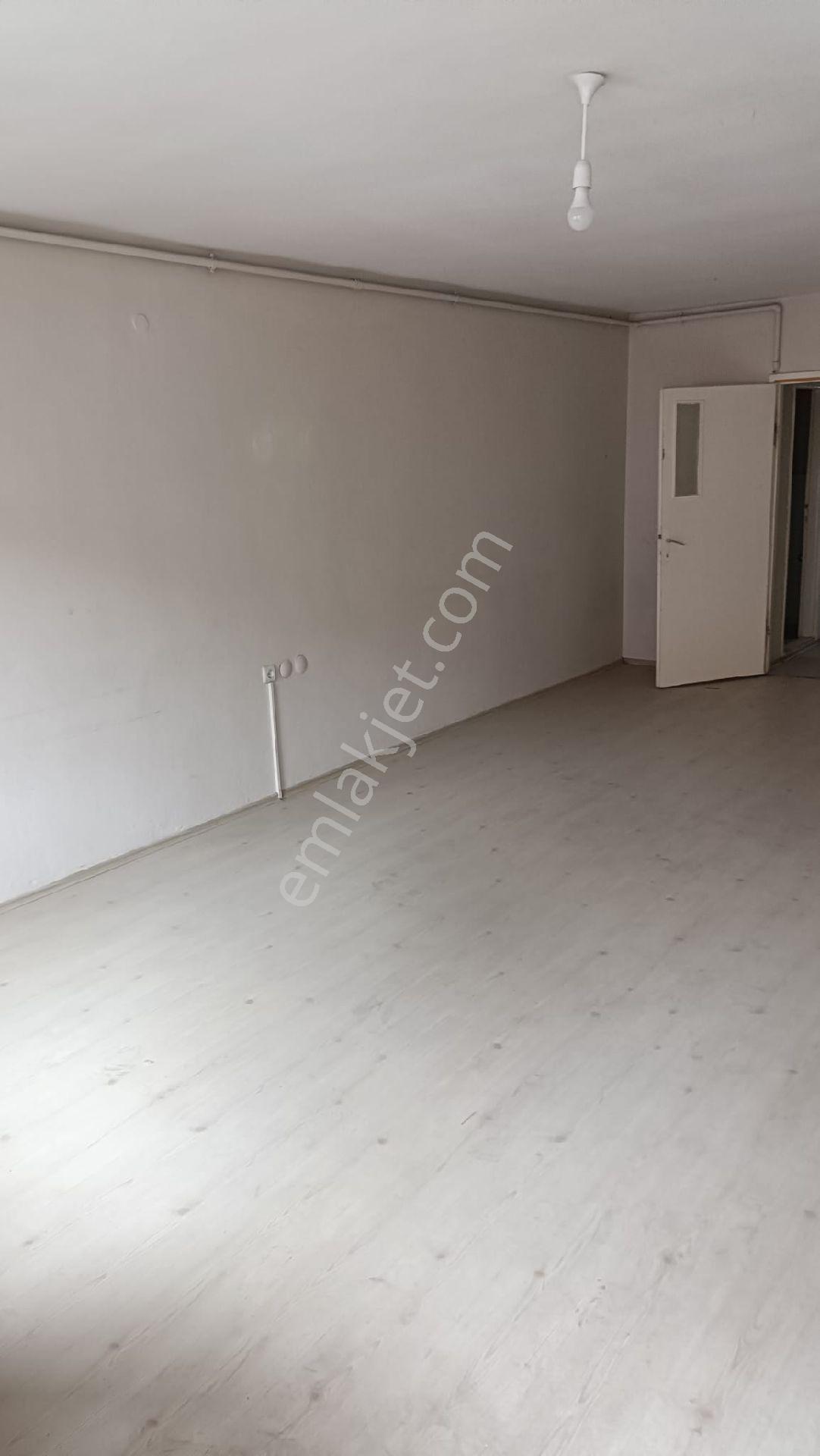 My Ekip Emlaktan Gazcılar Caddesinde 3+1 Satılık Kelepir - Görsel 6