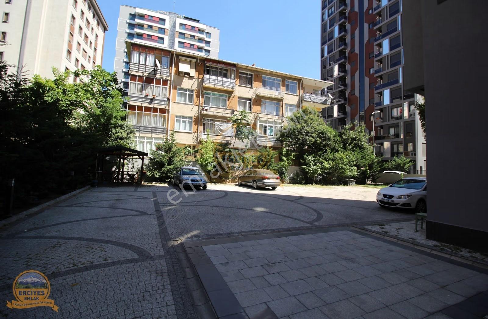 Erciyes'den Erenköy'de Marmaraya Yakın 3+1 Ebeveyn Banyolu Satıl - Görsel 19