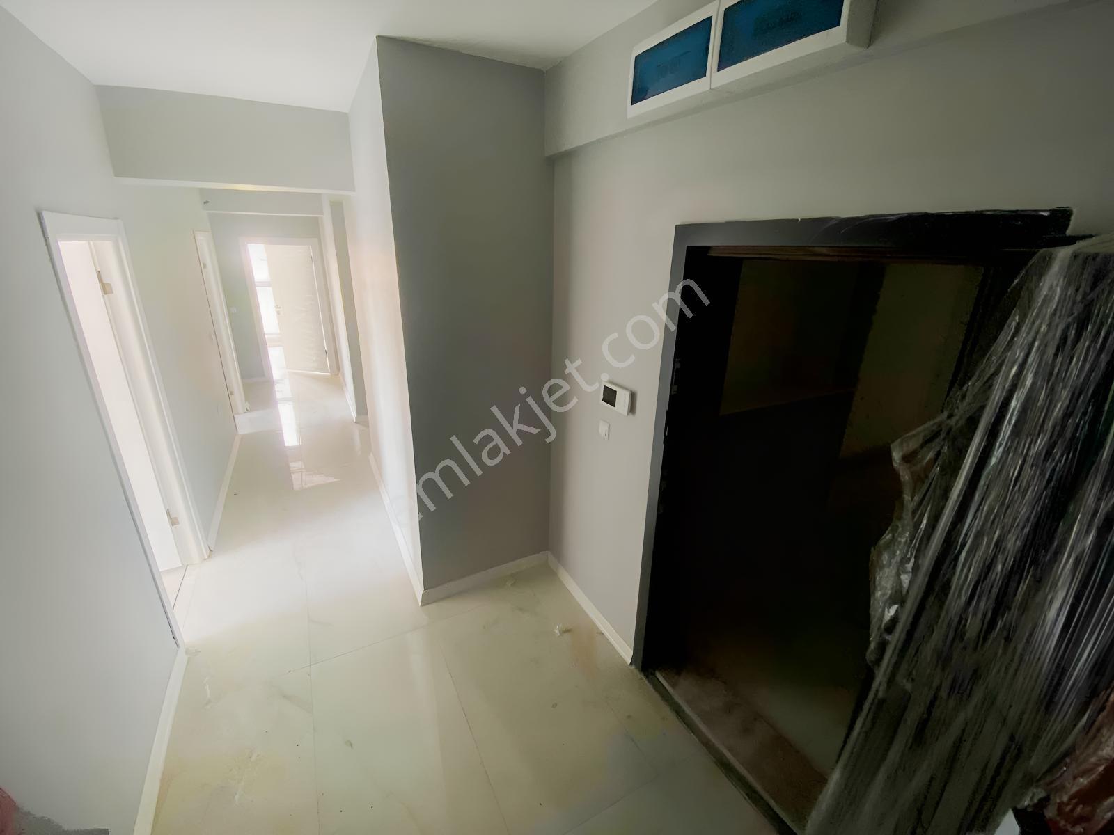 Protokol Yolu Yakını G.odalı Teras Balkonlu Sıfır 4+1 Daire - Görsel 30