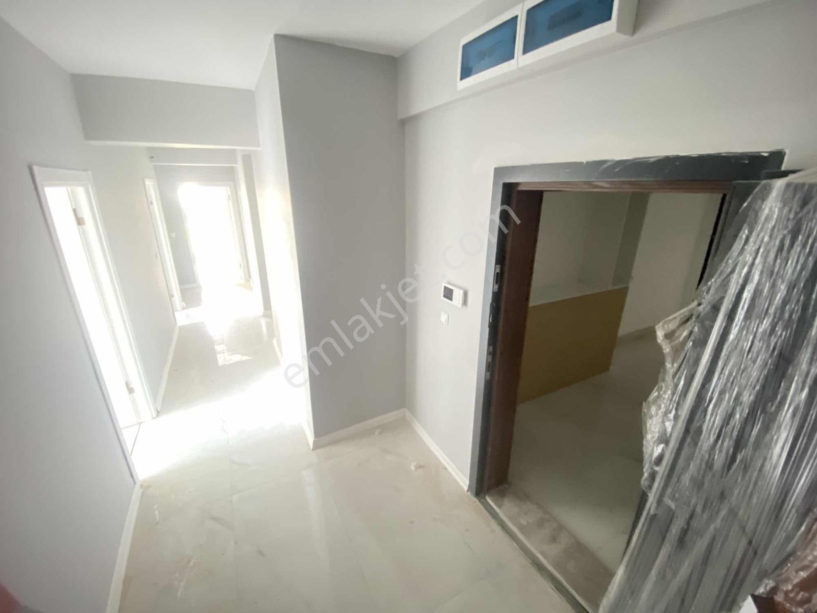 Protokol Yolu Yakını G.odalı Teras Balkonlu Sıfır 4+1 Daire - Görsel 29