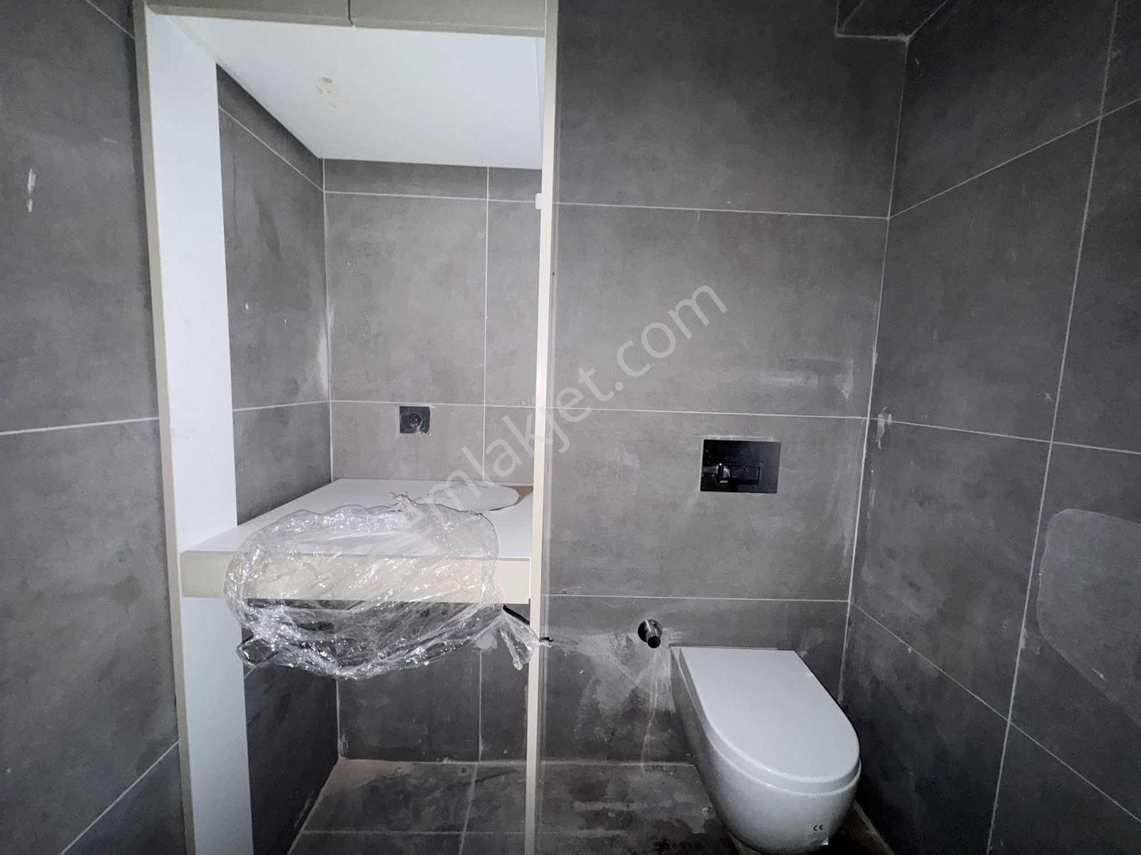 Karşıyaka İmbatlı Yeni Binada 2+1 Ve 3+1 Lüks Kiralık Daireler - Görsel 15