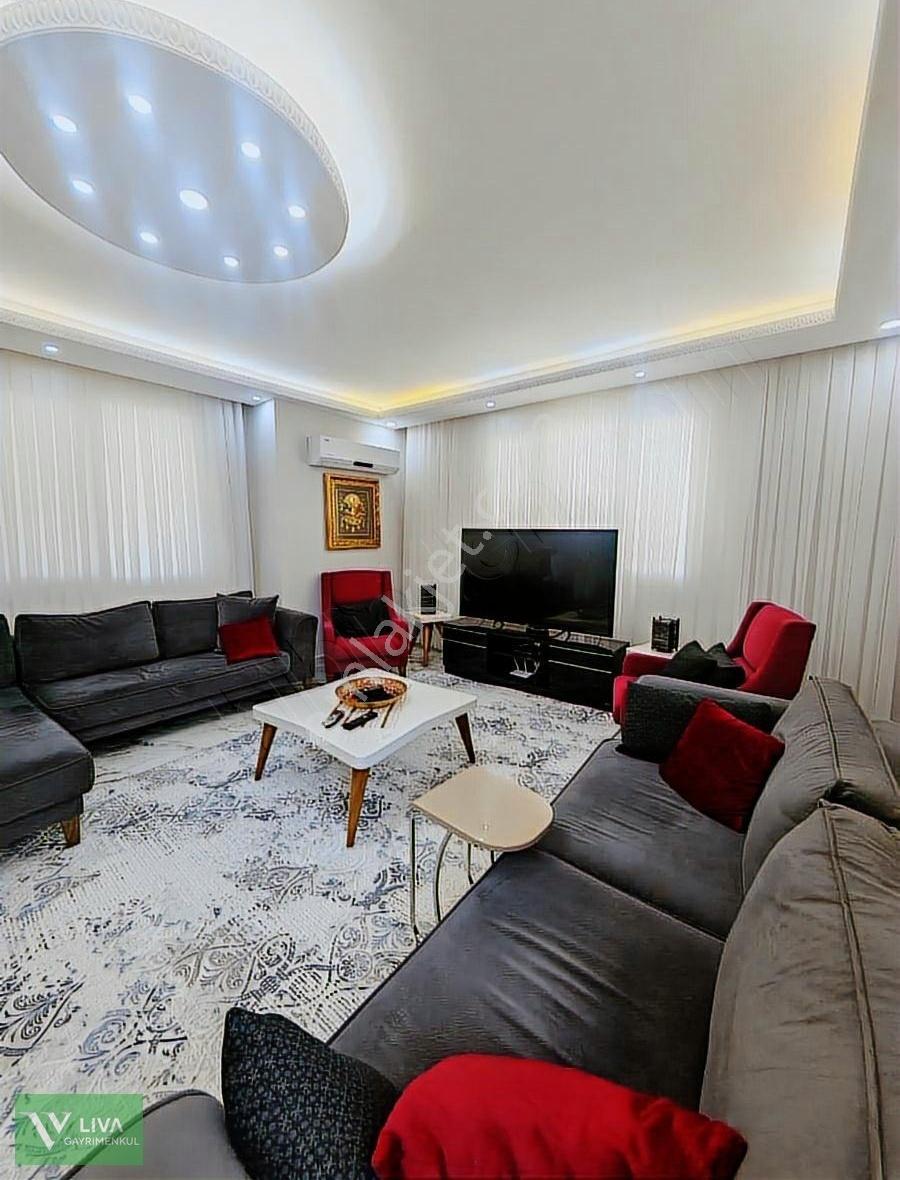 Sarımazı'da Komple Satılık 3 Katlı Bahçeli Bina - Görsel 15