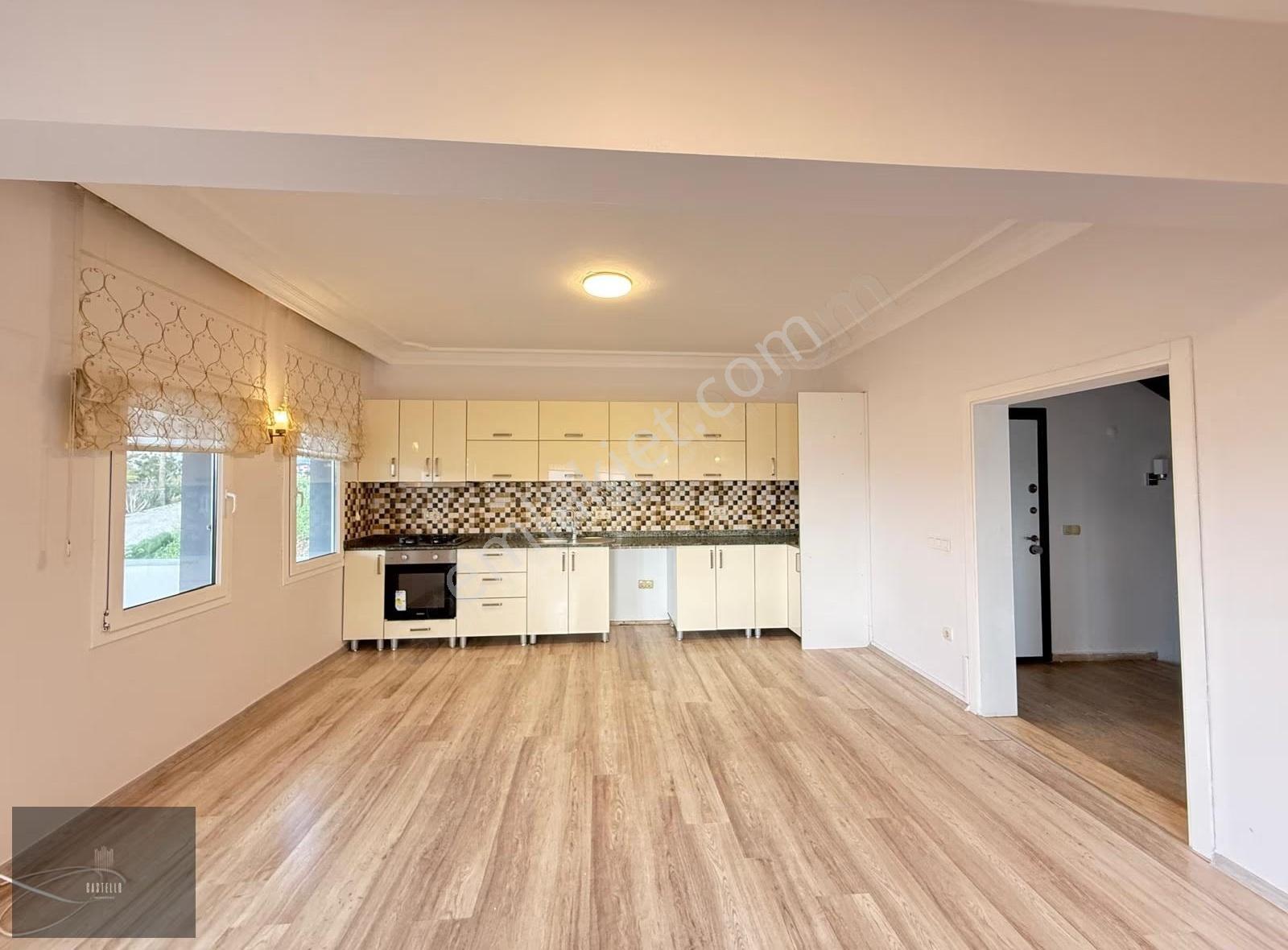 Bodrum Yalıkavak Tilkicik'te Deniz Manzaralı 4+1 Kiralık Villa