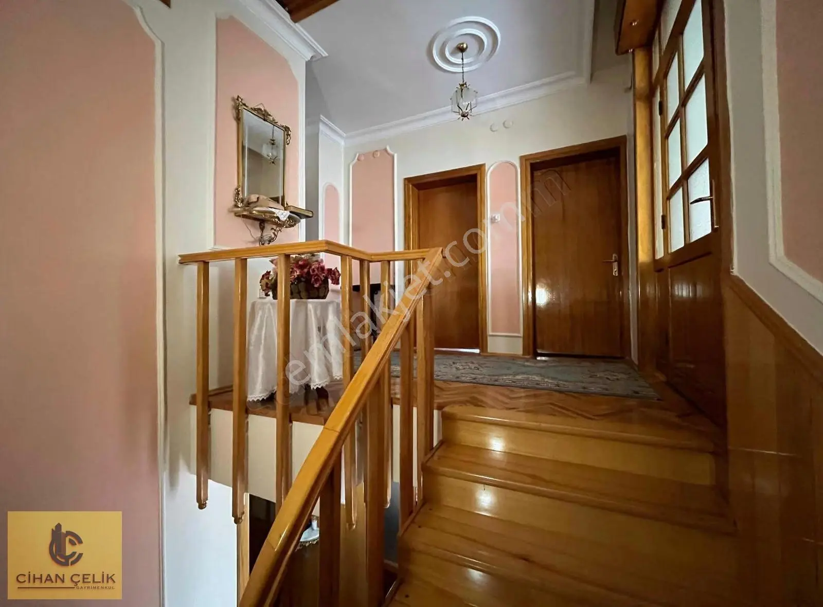 Durundayda Böyle Geniş Bahçeli Yer Kalmadı 4+1 Satılık Villa - Görsel 2