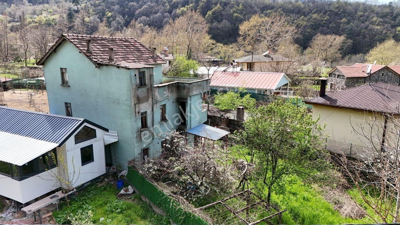 Bursa Kestel Derekızık Fırsat Nıteliğinde 2.5 Katlı Bahçeli Ev
