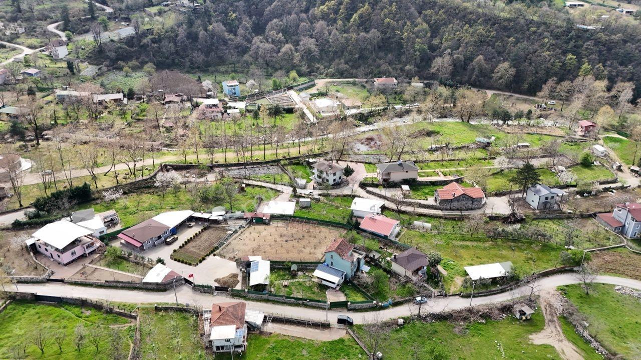 Bursa Kestel Derekızık Fırsat Nıteliğinde 2.5 Katlı Bahçeli Ev - Görsel 3