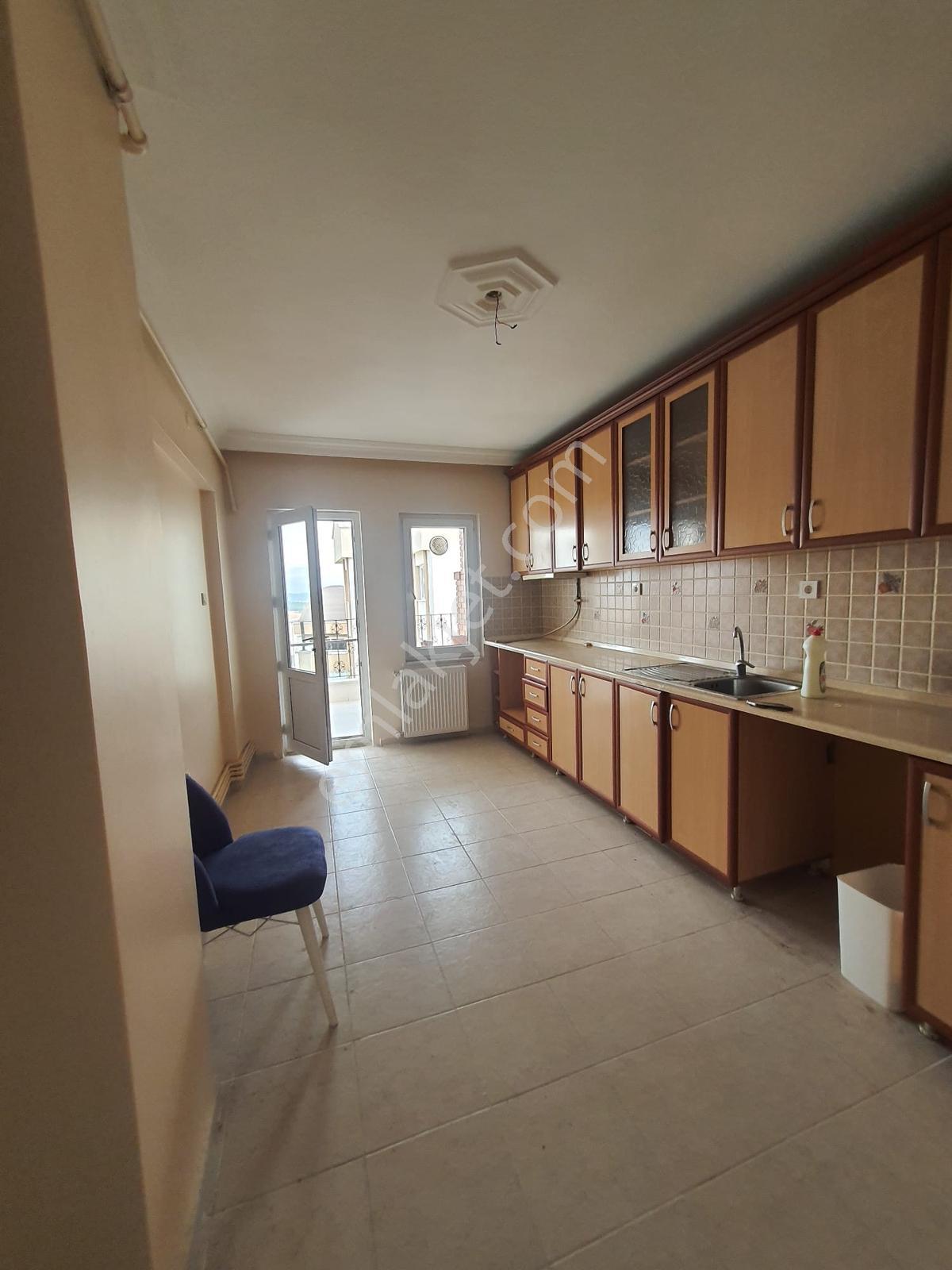 Wınner Wall'dan Cevizlibahçede Aile Sitesinde 3+1 Daire - Görsel 10