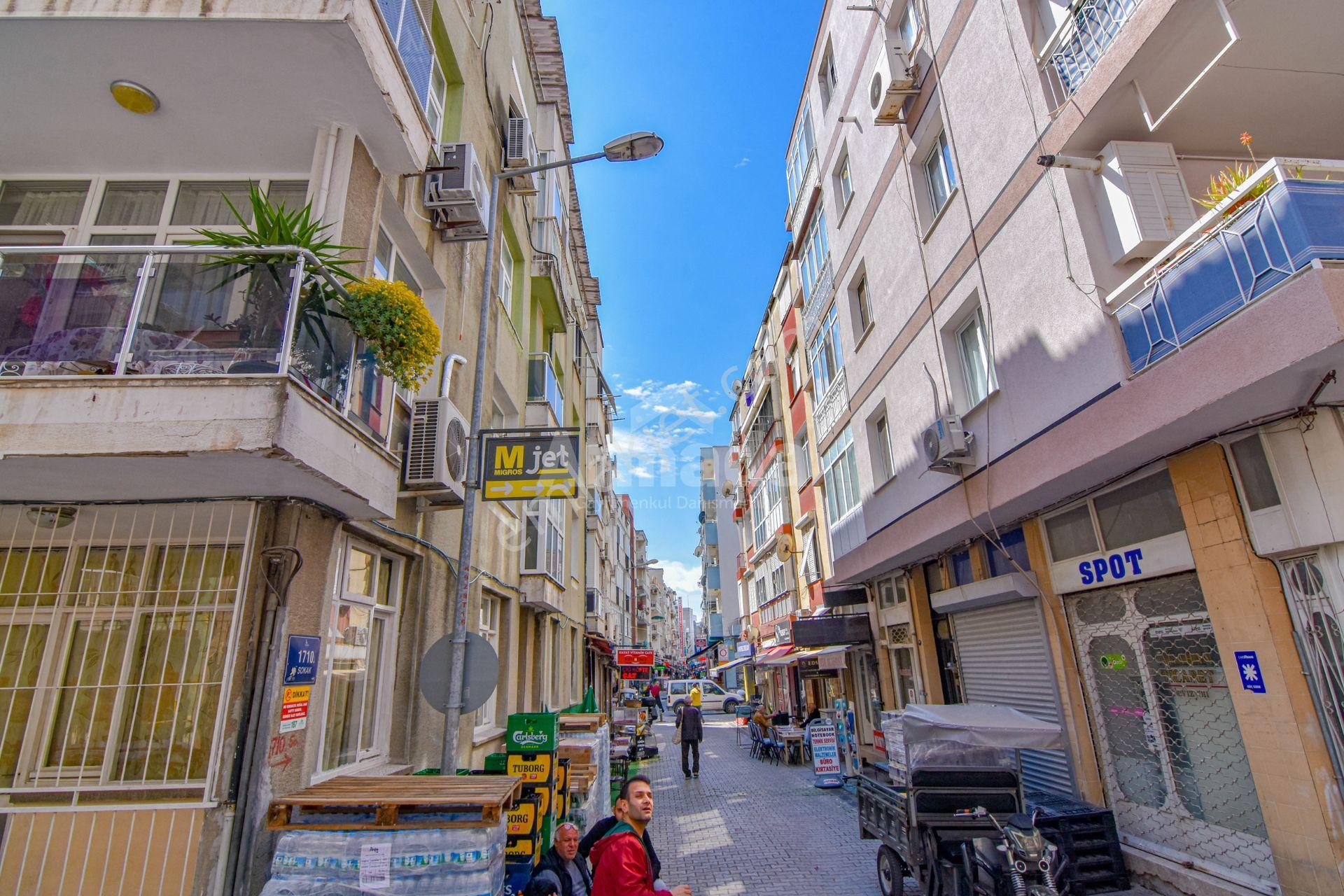 İzmir Karşıyaka Eshot Sokağında 3+1 Satılık Daire - Görsel 21