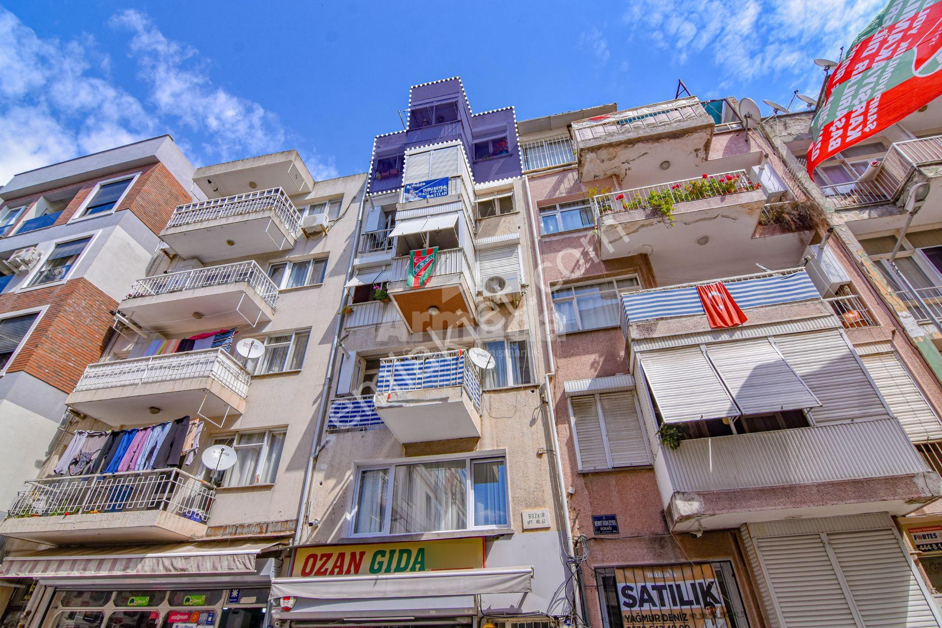 İzmir Karşıyaka Eshot Sokağında 3+1 Satılık Daire - Görsel 19