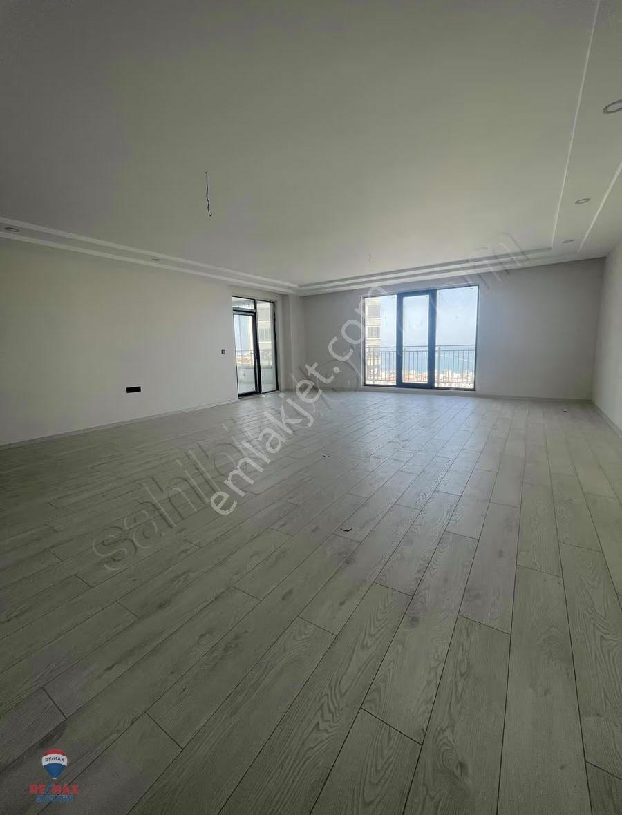 Remax Ferhattan Deniz Manzaralı 4+1 Satılık Daire - Görsel 17