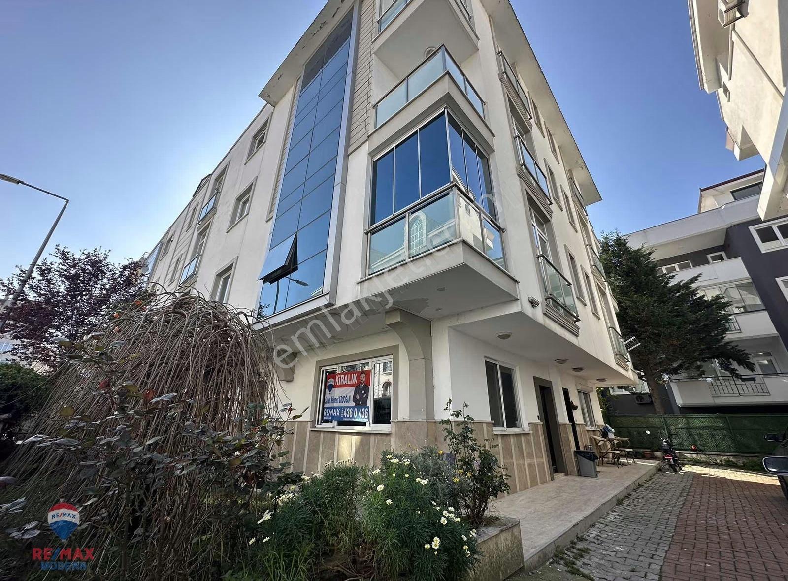 Samet'ten Kiralık 5+1 Ömürevlerinde Ticari Ofis