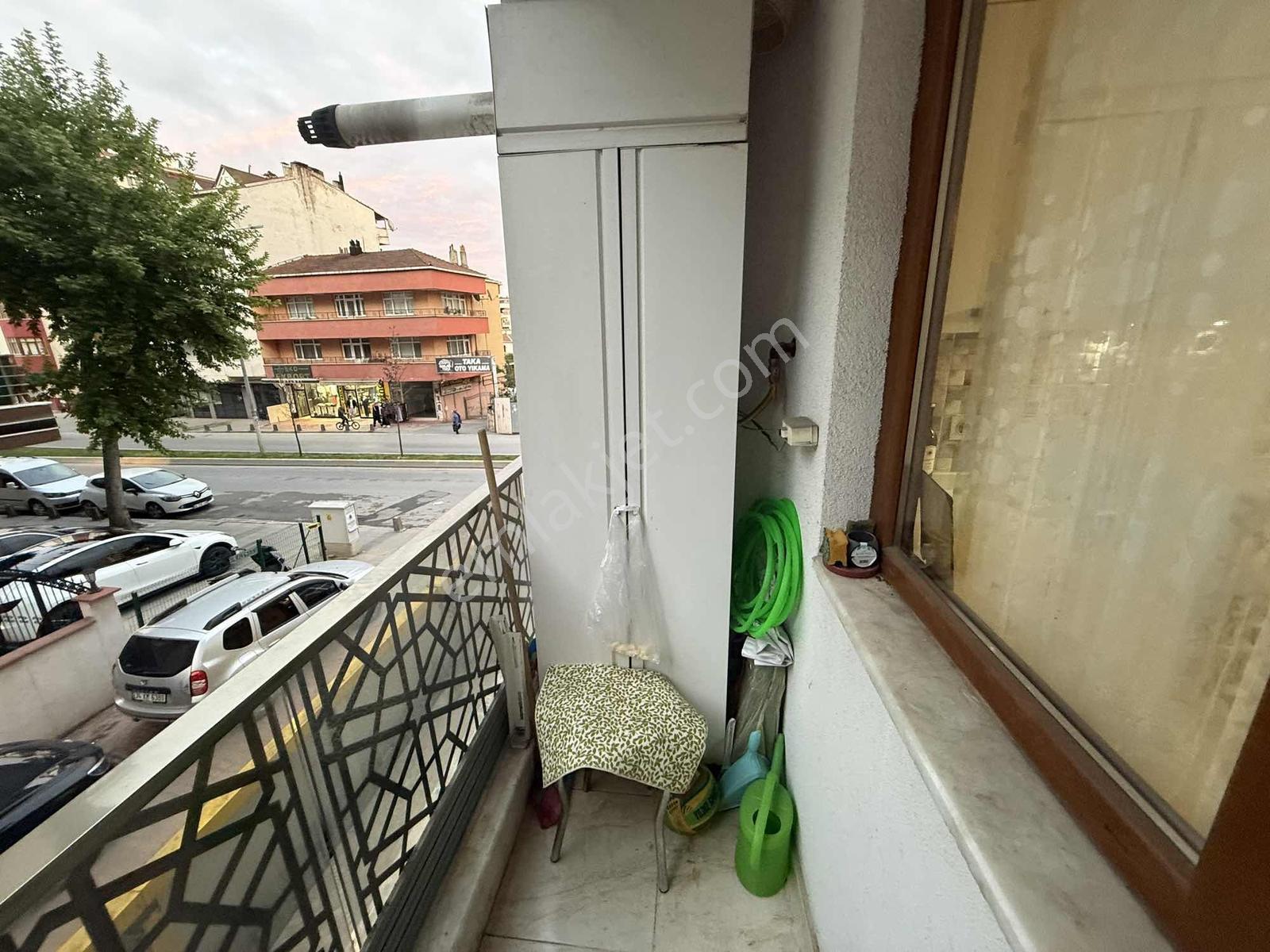 Samandıra Merkezde Ana Cadde Üzeri Satılık 3+1 Daire - Görsel 13