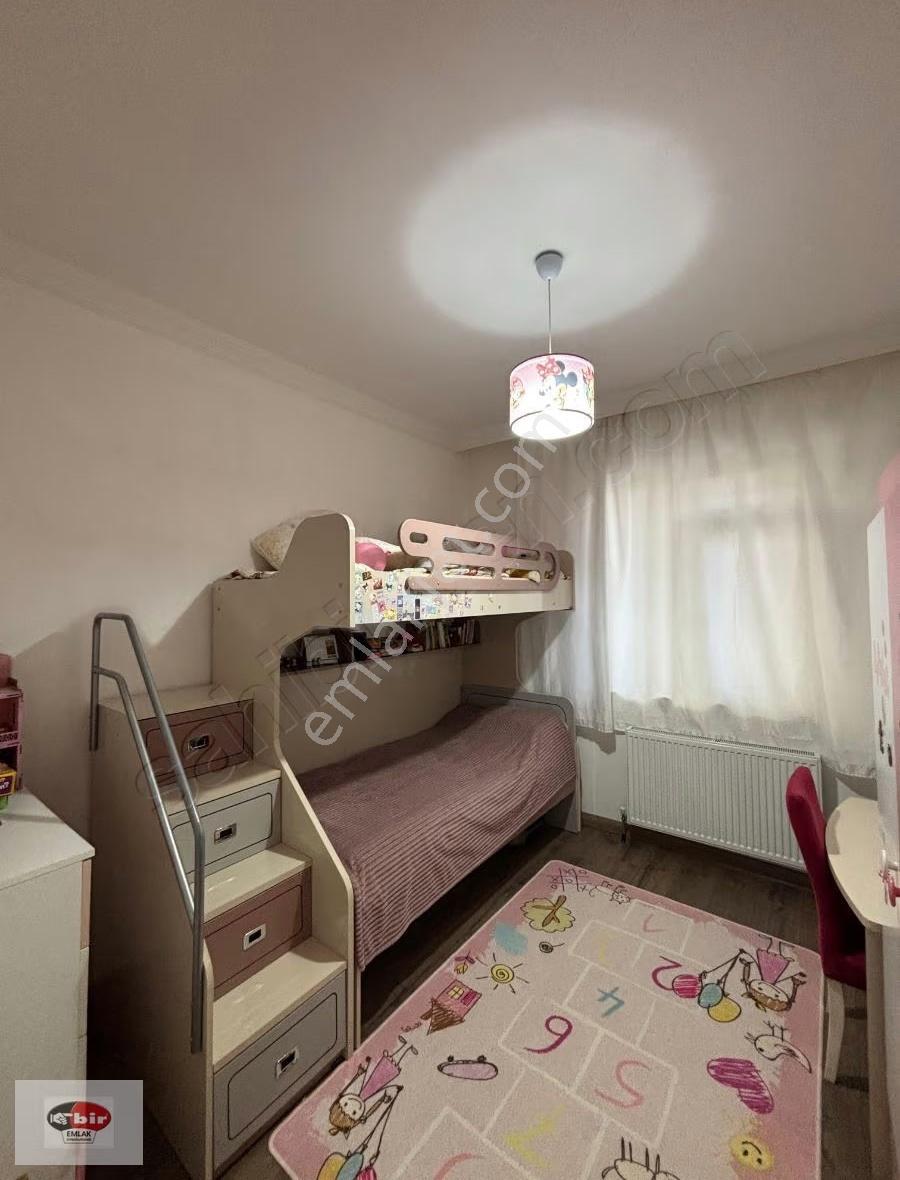 Başçavuş Sokakta 3+1 Satılık Daire - Görsel 13