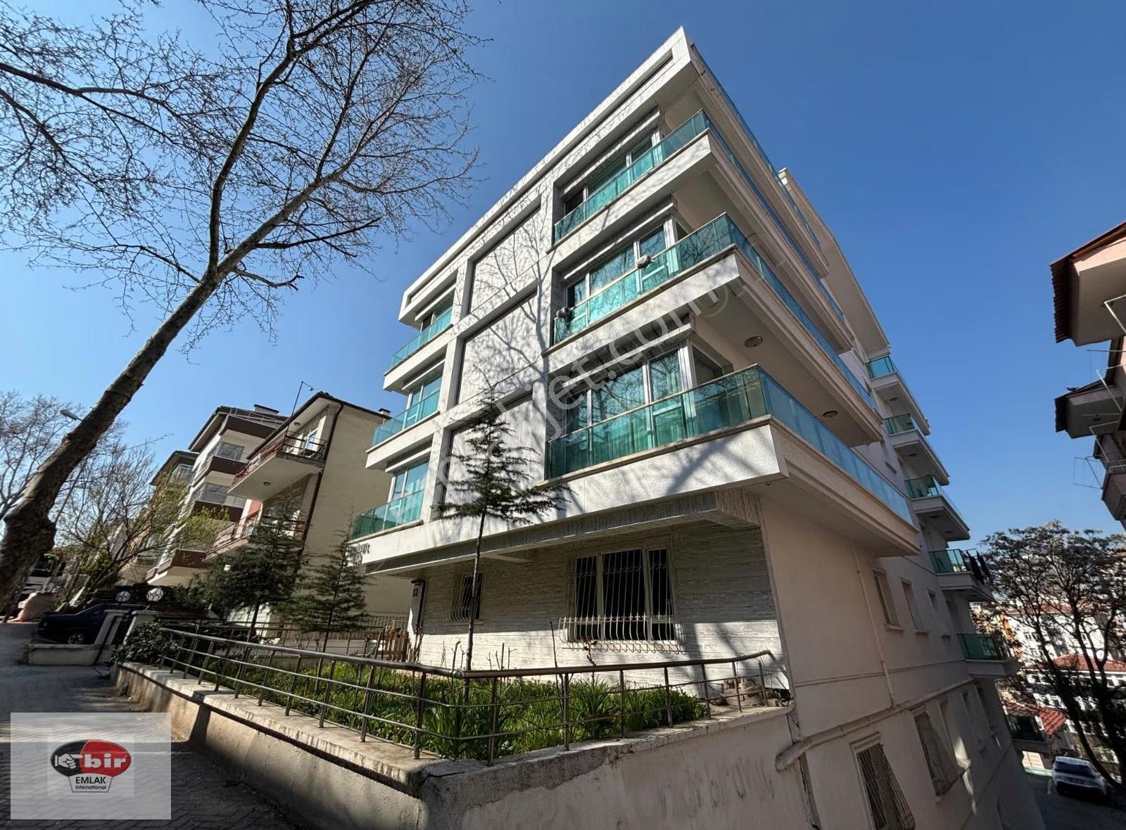 Başçavuş Sokakta 3+1 Satılık Daire