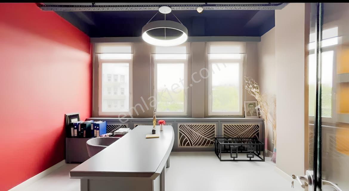 Maslak Noramin İş Merkezinde Lux Eşyalı Kiralık Ofis - Görsel 15