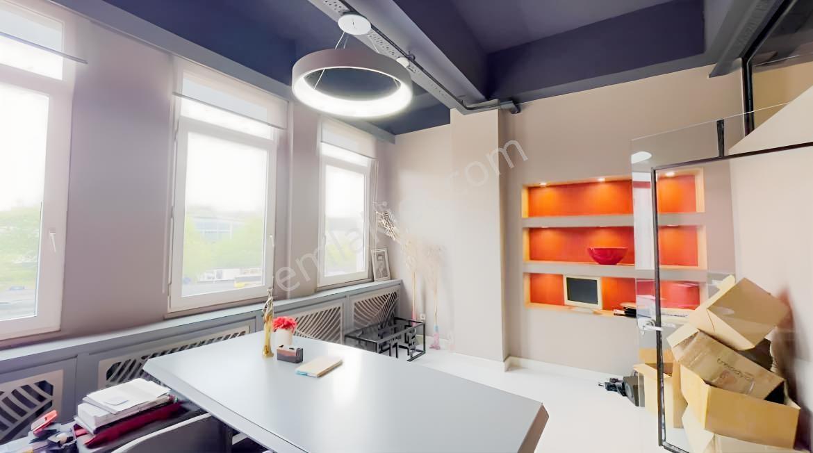 Maslak Noramin İş Merkezinde Lux Eşyalı Kiralık Ofis - Görsel 23