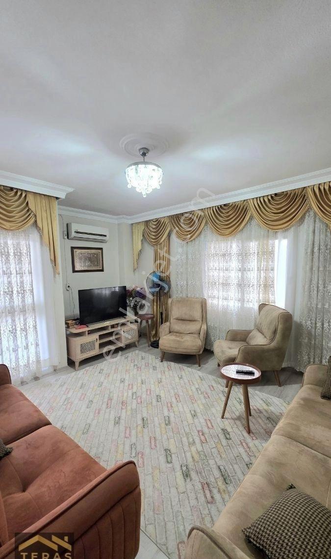 Teras Gayrimenkul'den Şehir Merkezinde Kombili Eşyalı Kiralık Ev