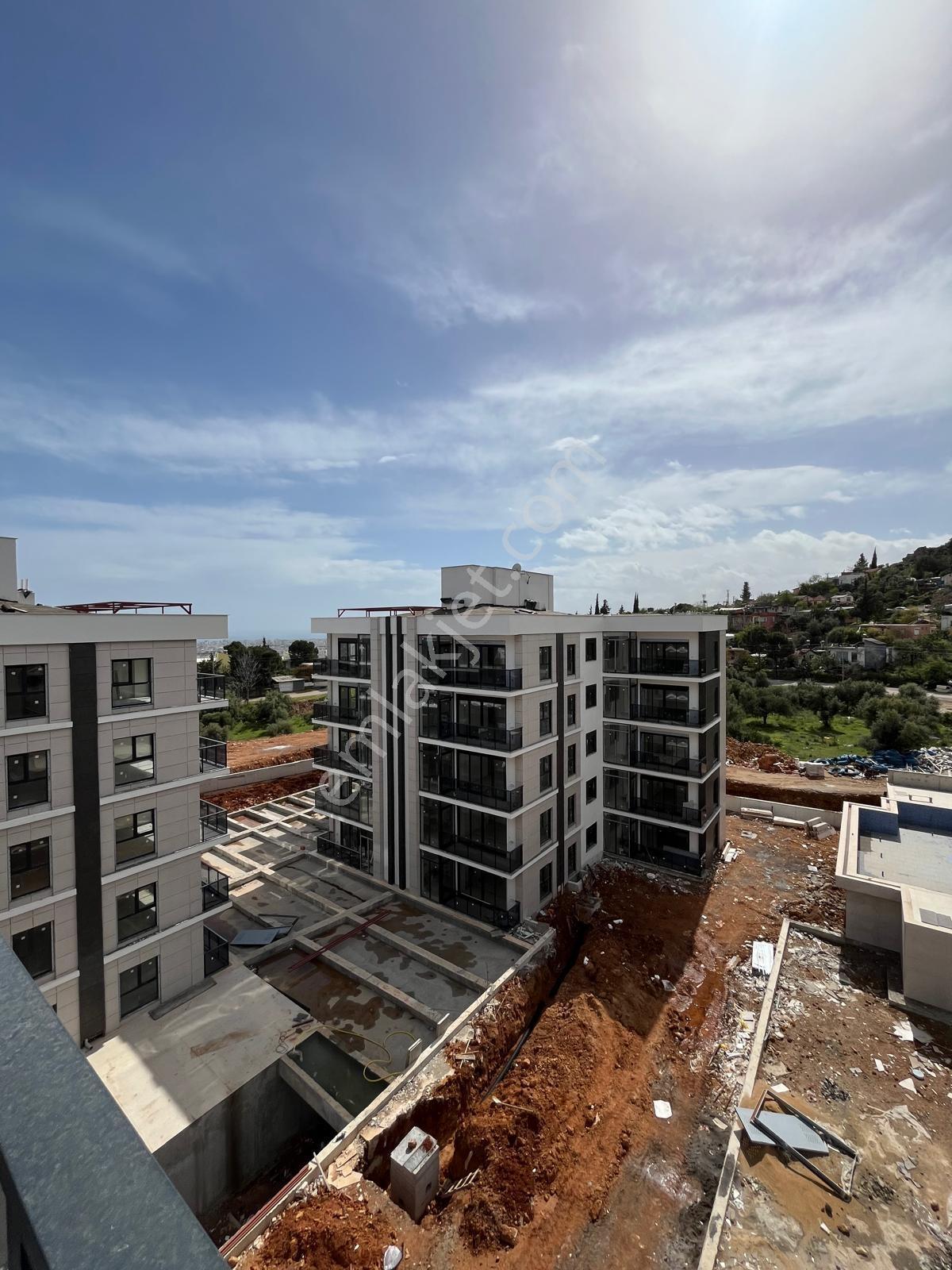 Antalya'da Lüks Sitede Satılık 2+1 Sıfır Daire Havuzlu Otoparklı - Görsel 23