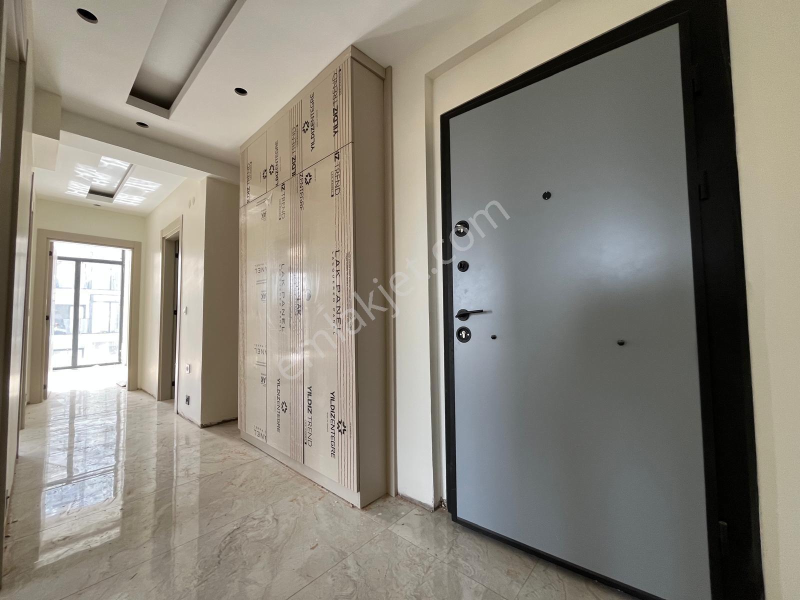 Antalya'da Lüks Sitede Satılık 2+1 Sıfır Daire Havuzlu Otoparklı - Görsel 25