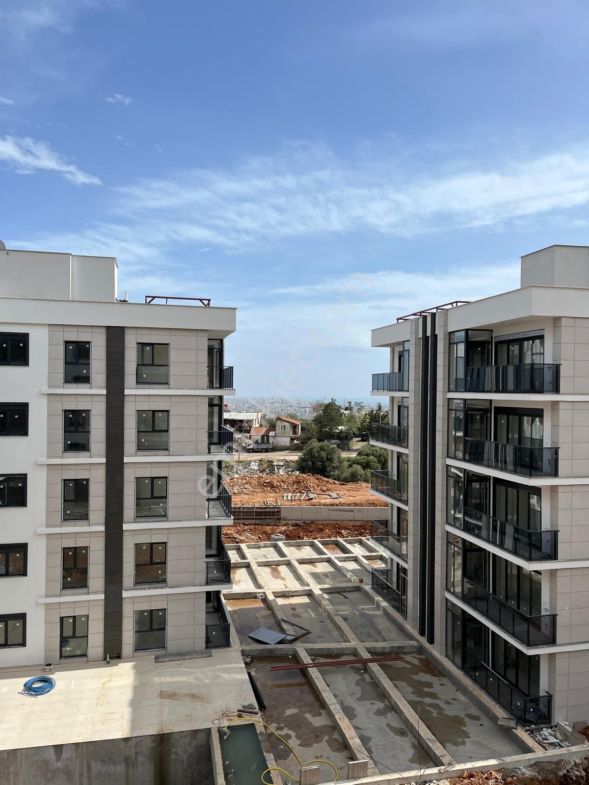 Antalya'da Lüks Sitede Satılık 2+1 Sıfır Daire Havuzlu Otoparklı - Görsel 26