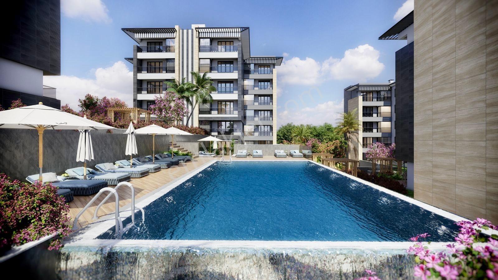 Antalya'da Lüks Sitede Satılık 2+1 Sıfır Daire Havuzlu Otoparklı