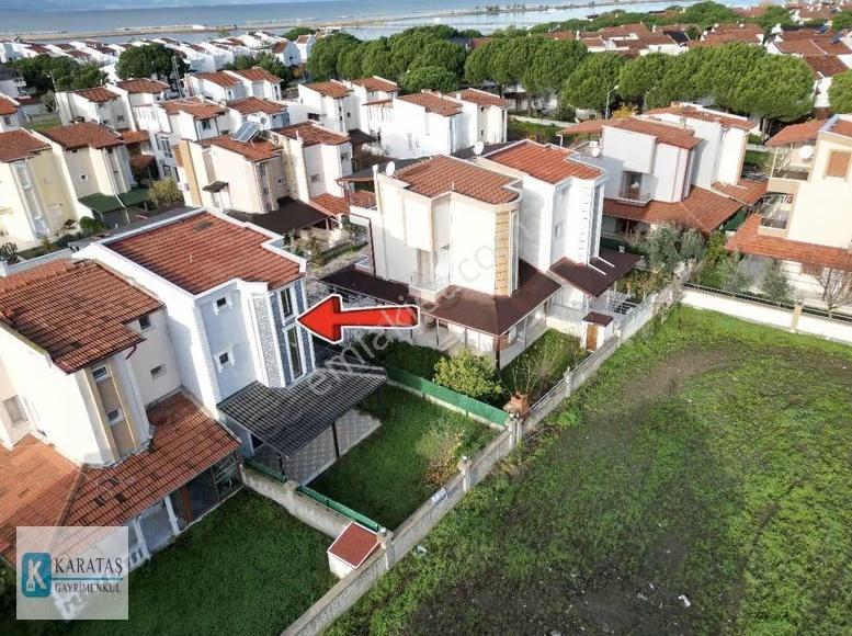 Altınova Sahil|iskele Mevki Plaj/cafelere Yakın Tripleks Villa