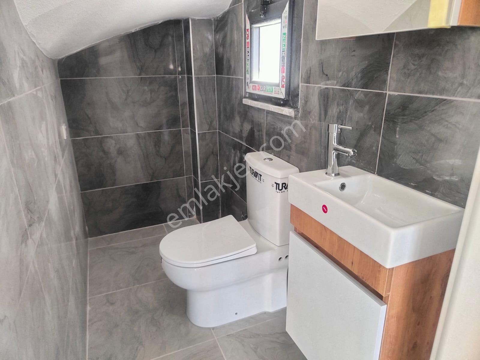 Kartallar'dan Köşebaşı Müstakil Bahçeli Deniz Manz. Yazlık Villa - Görsel 33