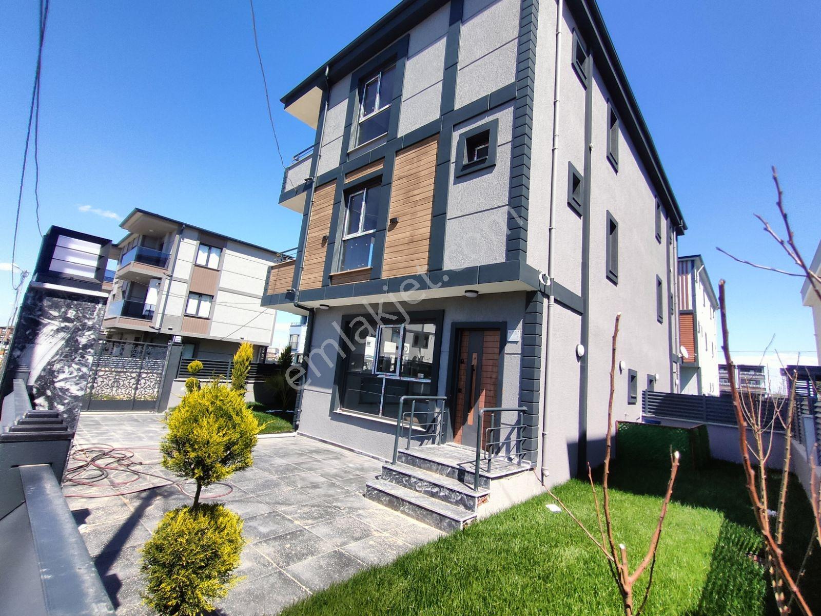 Kartallar'dan Köşebaşı Müstakil Bahçeli Deniz Manz. Yazlık Villa - Görsel 21