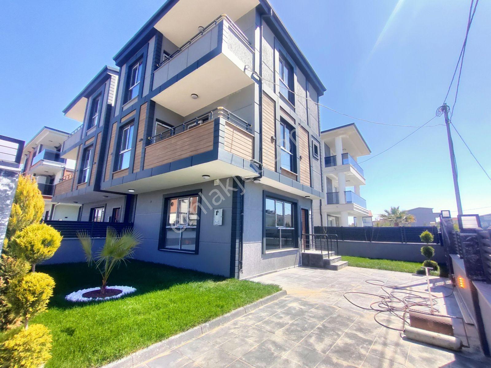 Kartallar'dan Köşebaşı Müstakil Bahçeli Deniz Manz. Yazlık Villa - Görsel 18