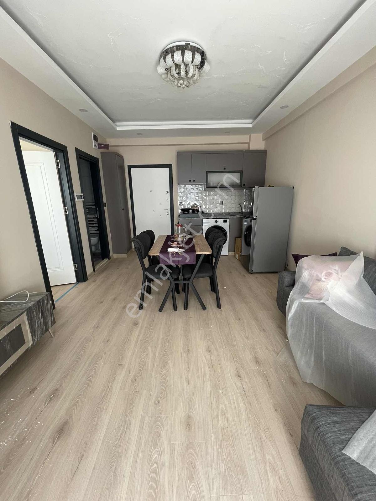 Gültepe`de~1+1~caddeye~yakın~sıfır~eşyalı~site~içi~cazip~daire~ - Görsel 6