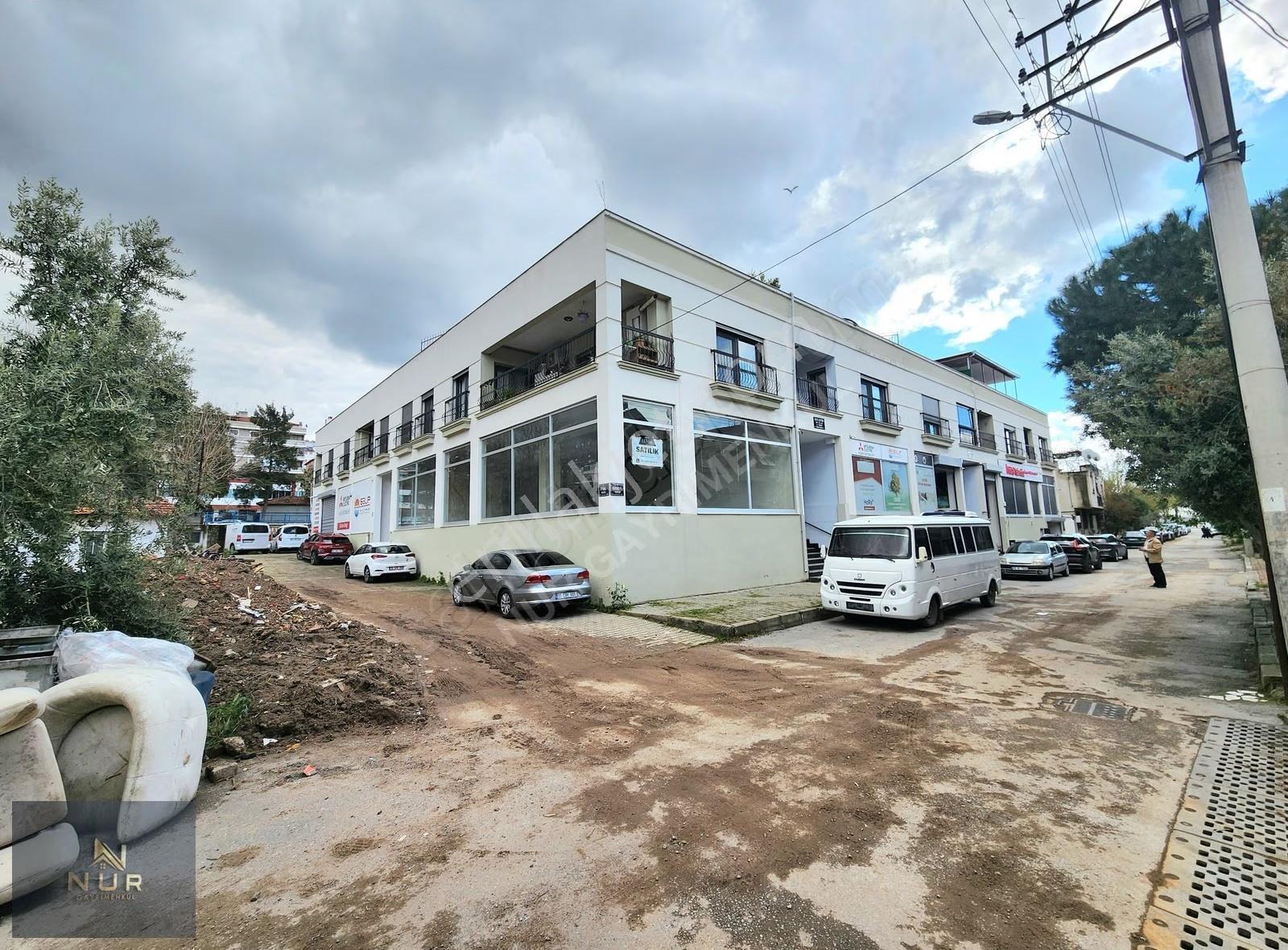 Çiğli Maltepe'de Kurumsal Kullanıma Uygun 550 M² Satılık Dükkan - Görsel 11
