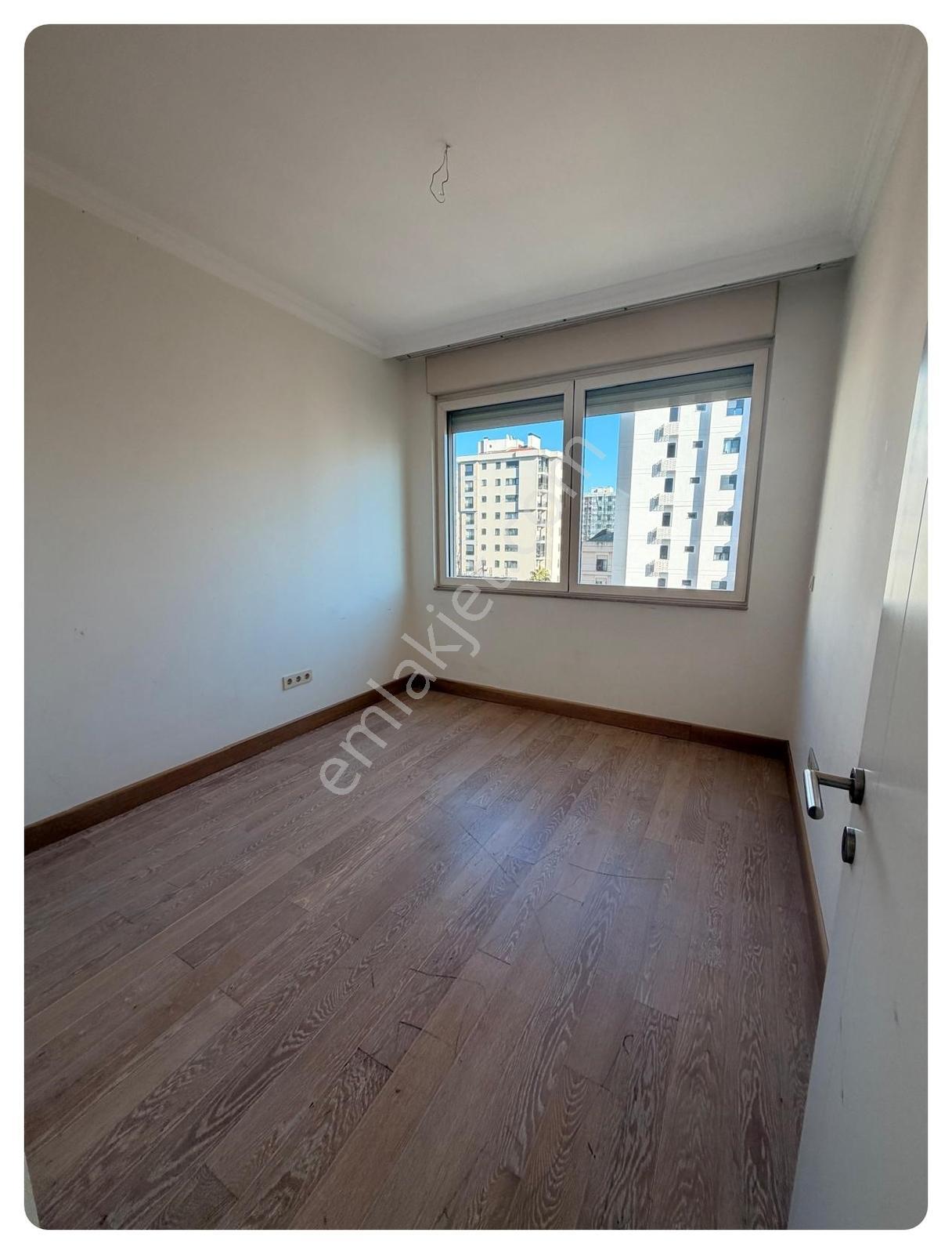Poyraz'dan Suadiyede Bağdat Caddesine Yakın 3+1 100 M2 Net Daire - Görsel 10