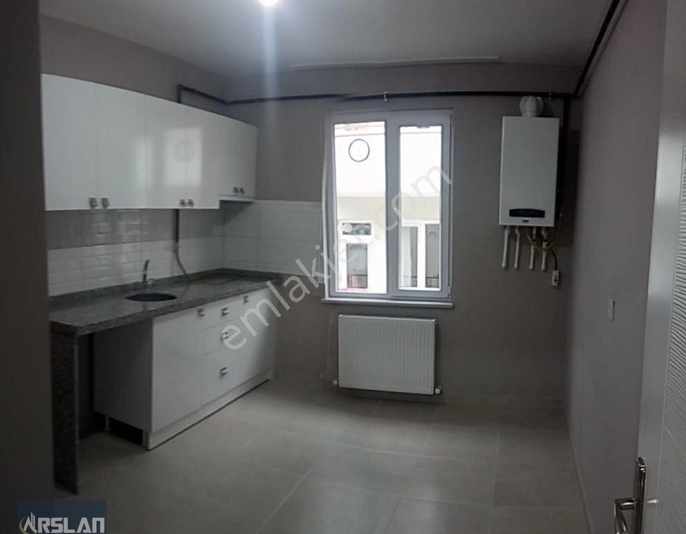 İnegöl Kemalpaşa Mahallesinde Satılık Geniş 1+1 Daire