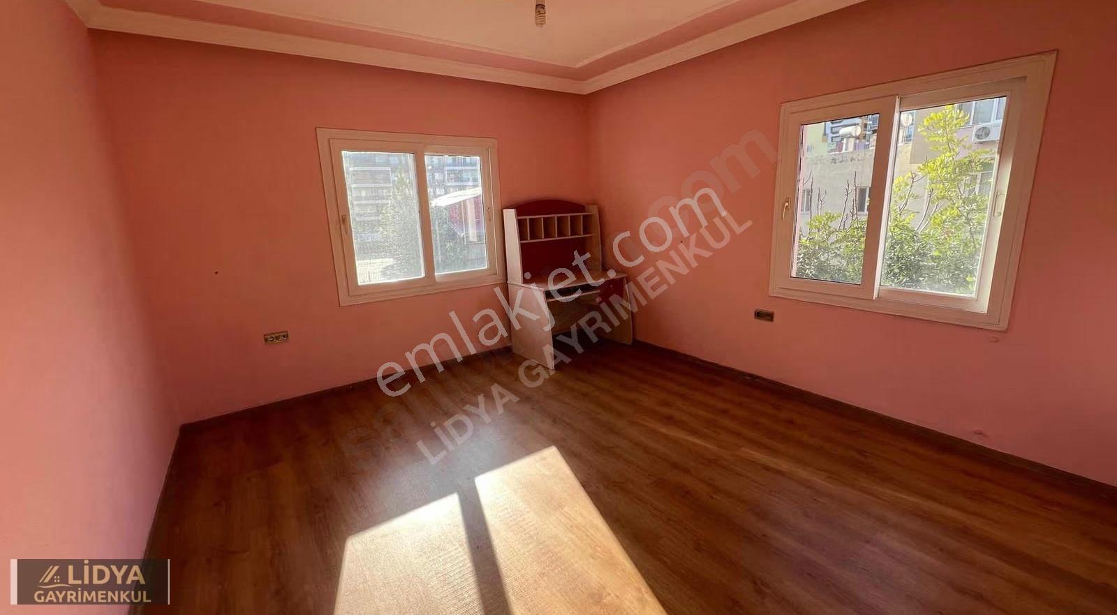 Alata Mah. Kiralık 4+1 - Görsel 2