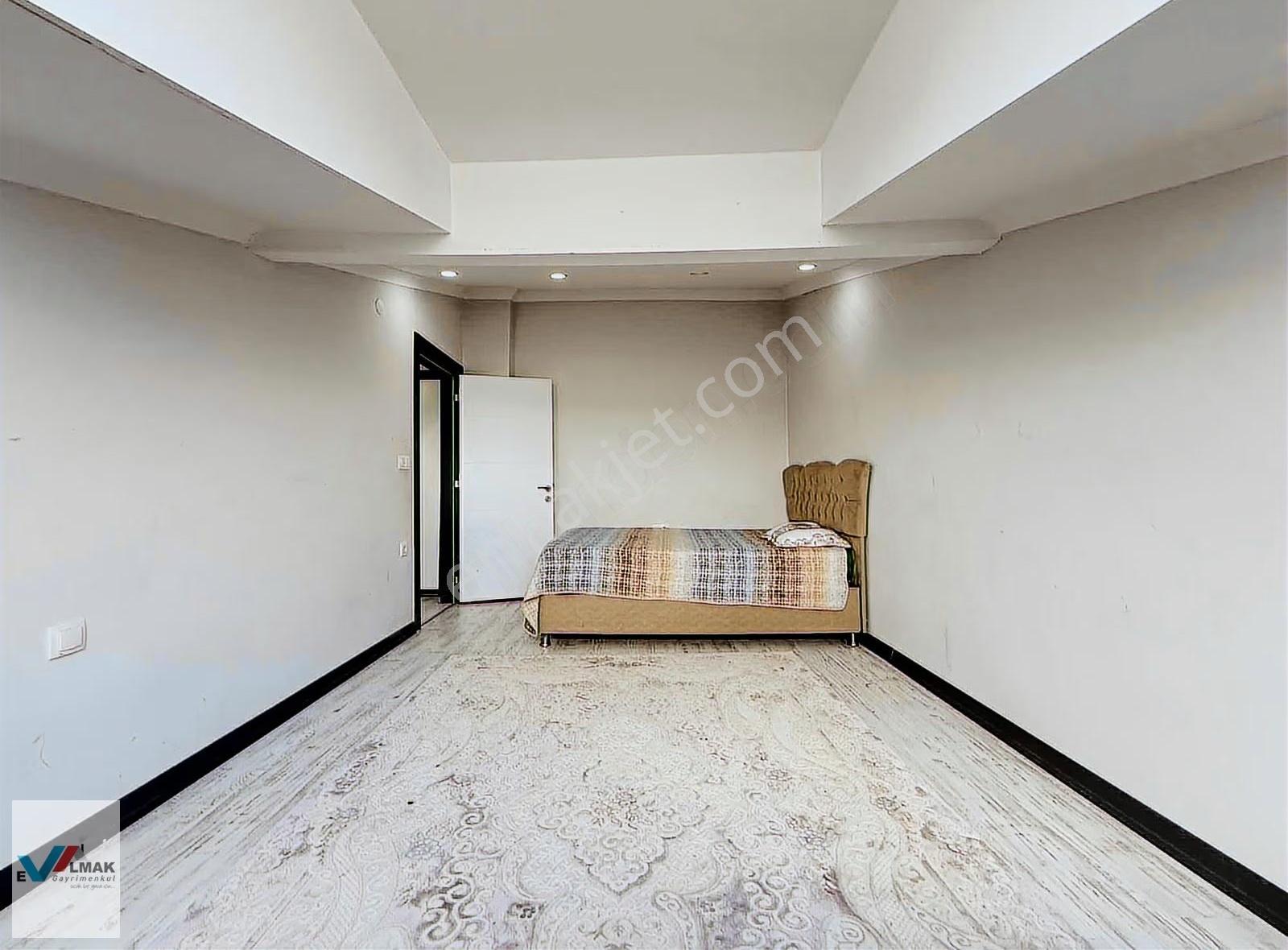 Evalmak'ta İnönü Mah.de 4+1(195m2) Satılık Dublex Daire - Görsel 29