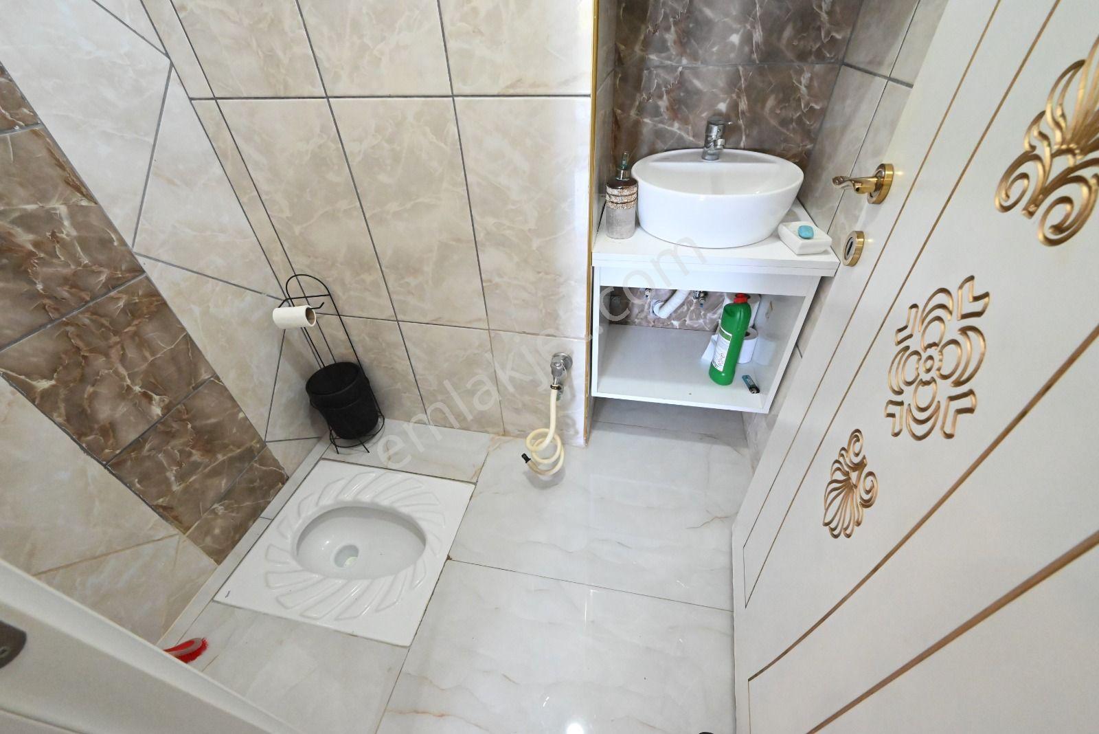 Üstünkent'ten Mezitli Çamlıcada Müstakil Arsalı Fourleks Villa - Görsel 37