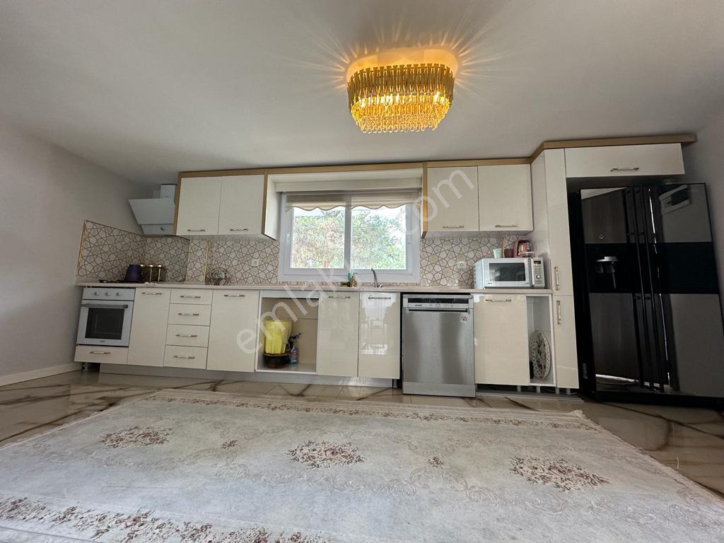 Üstünkent'ten Mezitli Çamlıcada Müstakil Arsalı Fourleks Villa - Görsel 14