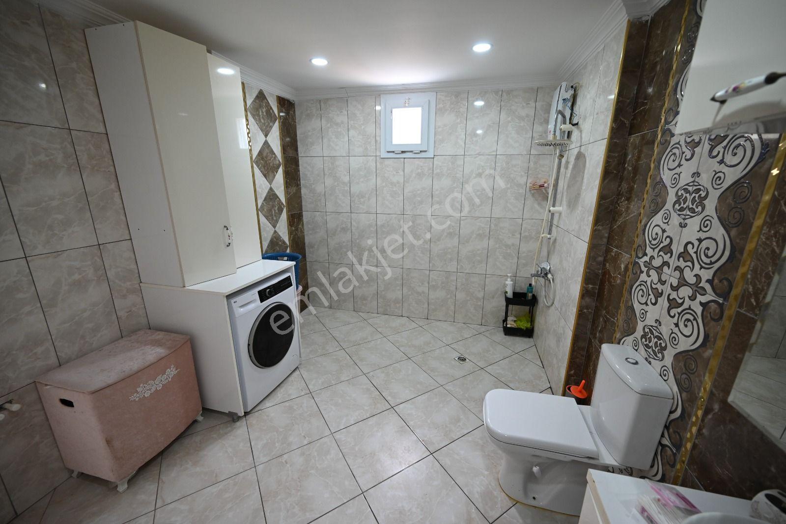 Üstünkent'ten Mezitli Çamlıcada Müstakil Arsalı Fourleks Villa - Görsel 42