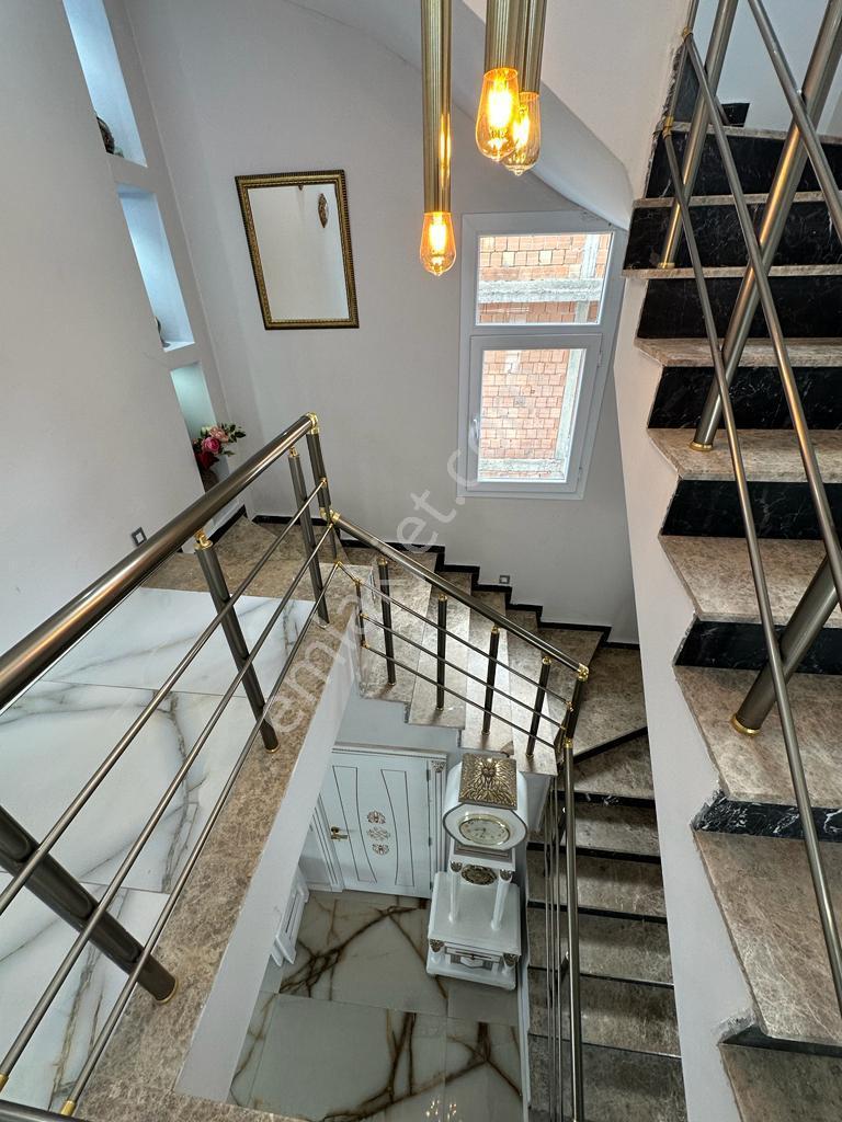 Üstünkent'ten Mezitli Çamlıcada Müstakil Arsalı Fourleks Villa - Görsel 13